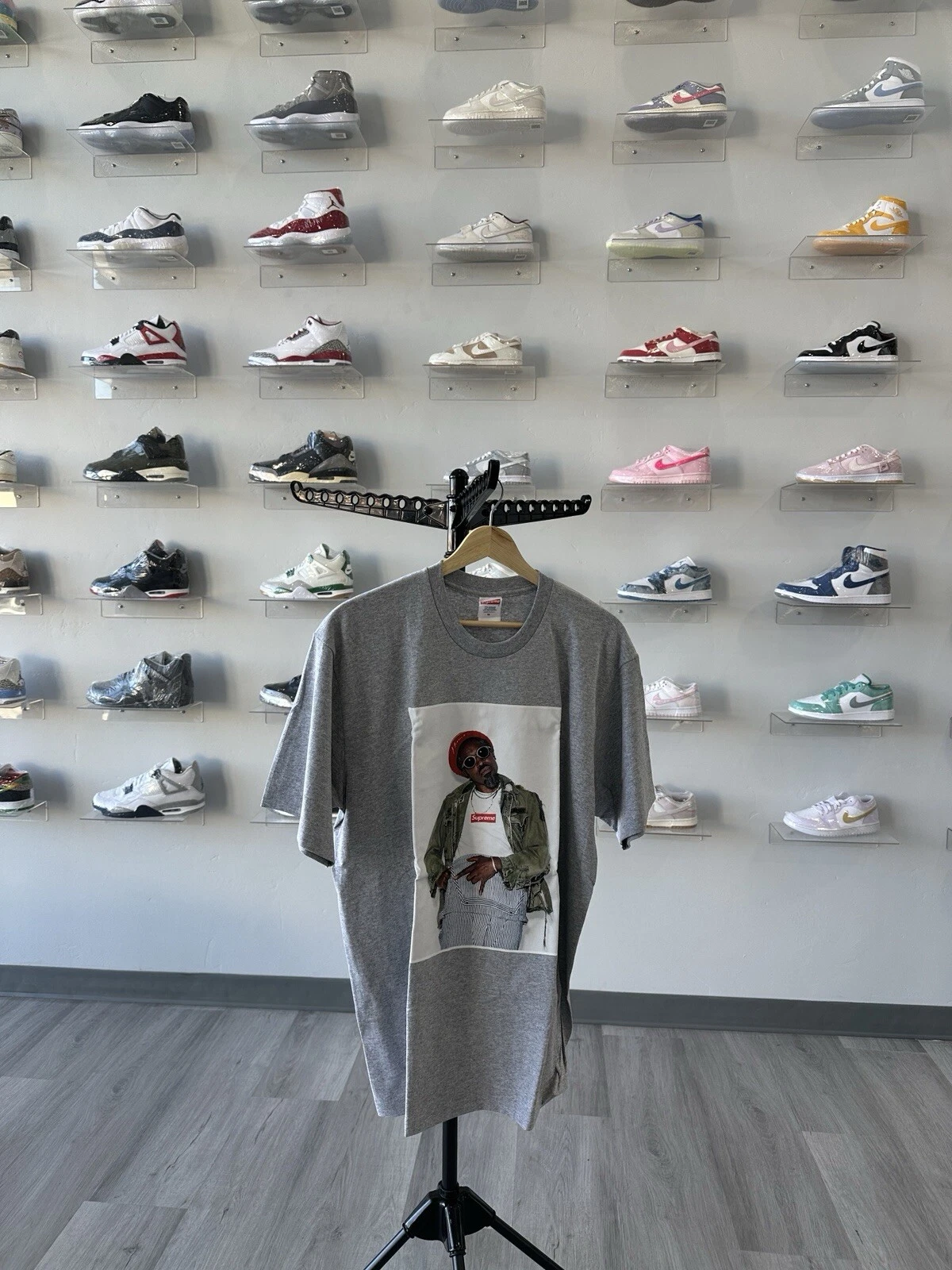 Tee shirt gris bruyère Supreme André 3000 neuf taille M