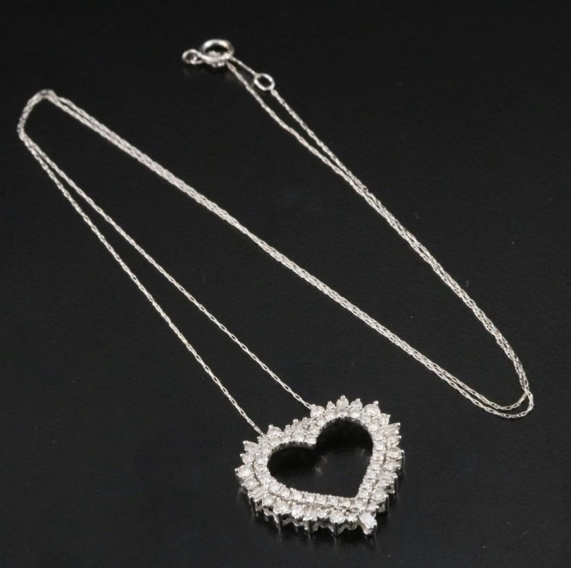 Colar pingente círculo ouro amarelo 14K com diamantes falsos - Imagem 2 de 4