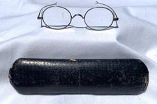 Antique Victorian Era Straight Arm Oval Spectacles w/Paperboard Case
