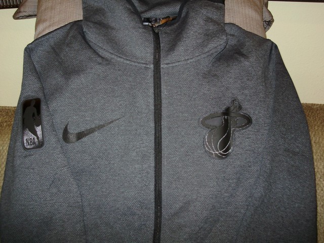 nike dry thermaflex pullover