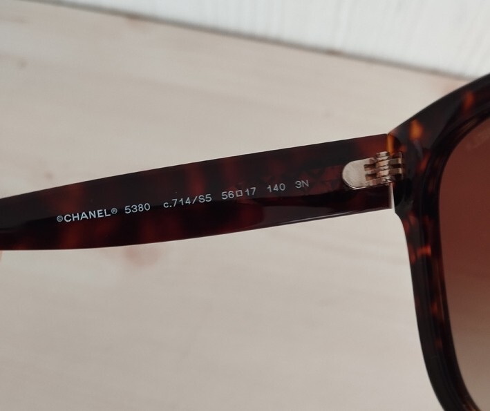 Chanel square sunglasses ref. 5380 - image 4