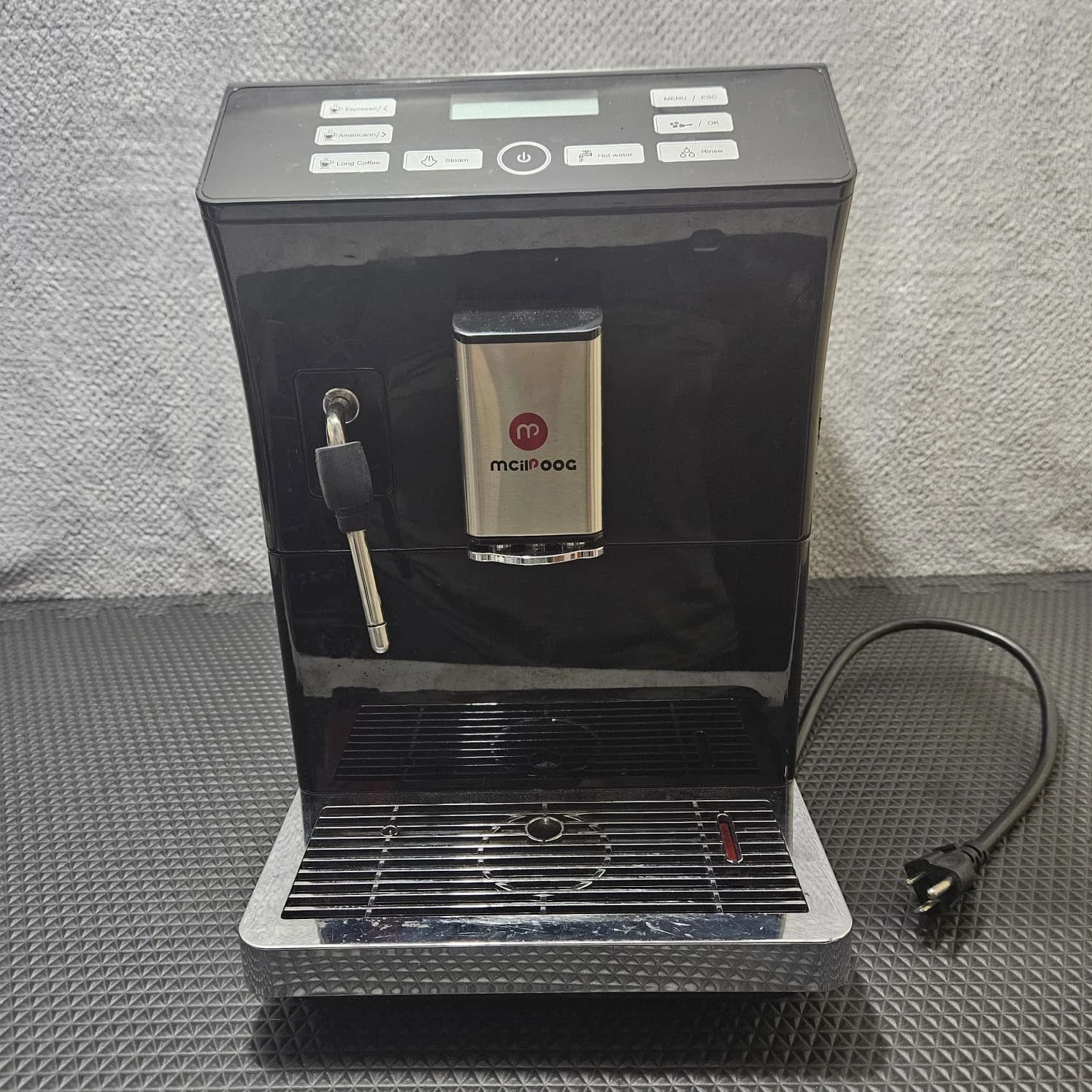 McIlpoog WS-201 Espresso Machine Cappuccino Fully Automatic Steam Wand Turns On