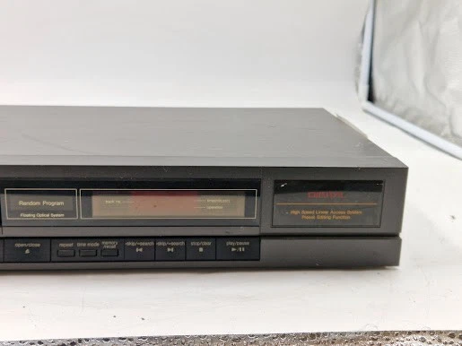 Technics SL-P111 CD-Player - Ungetestet, Schaltet Ein/Aus, Gebrauchsspuren - Bild 3 von 4