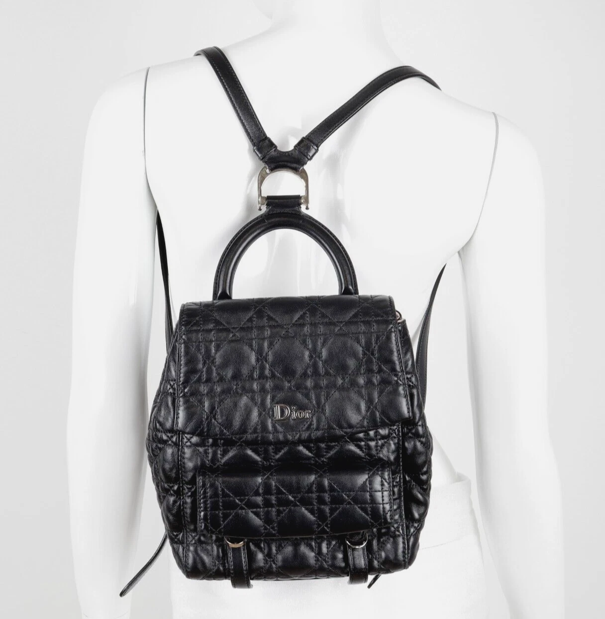 Petit sac à dos matelassé cuir Christian Dior noir