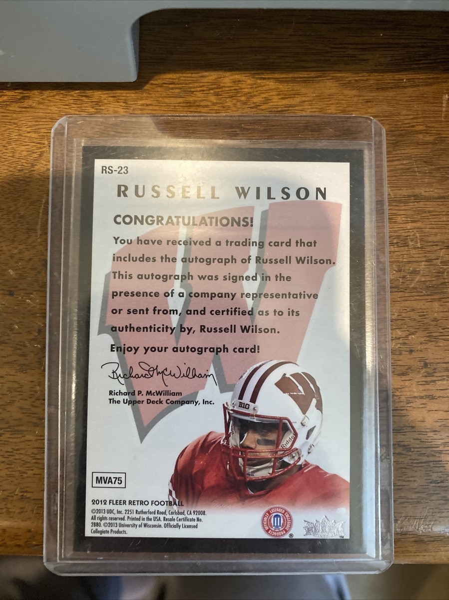 2012 Fleer Retro RUSSELL WILSON Rookie Auto RC Seattle Seahawks RS
