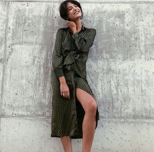 LETZTE Größe M Neu mit Etikett Zara FLASCHENGRÜNES MIDIKLEID MIT KETTENMUSTER UND SCHNALLE 8088/722 - Bild 8 von 12