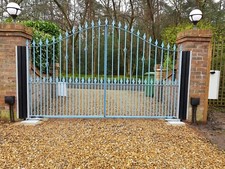 *GATE HINGE PROTECTION GUARD TO PREVENT HAND,ARM & BODY ENTRAPMENT*! -  2METRES.