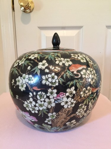 Vintage Chinese Jar With Mark - Picture 3 of 12