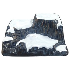 Base Presepe in Plastica 54x39x20cm Effetto Neve con 3 Livelli e Scala