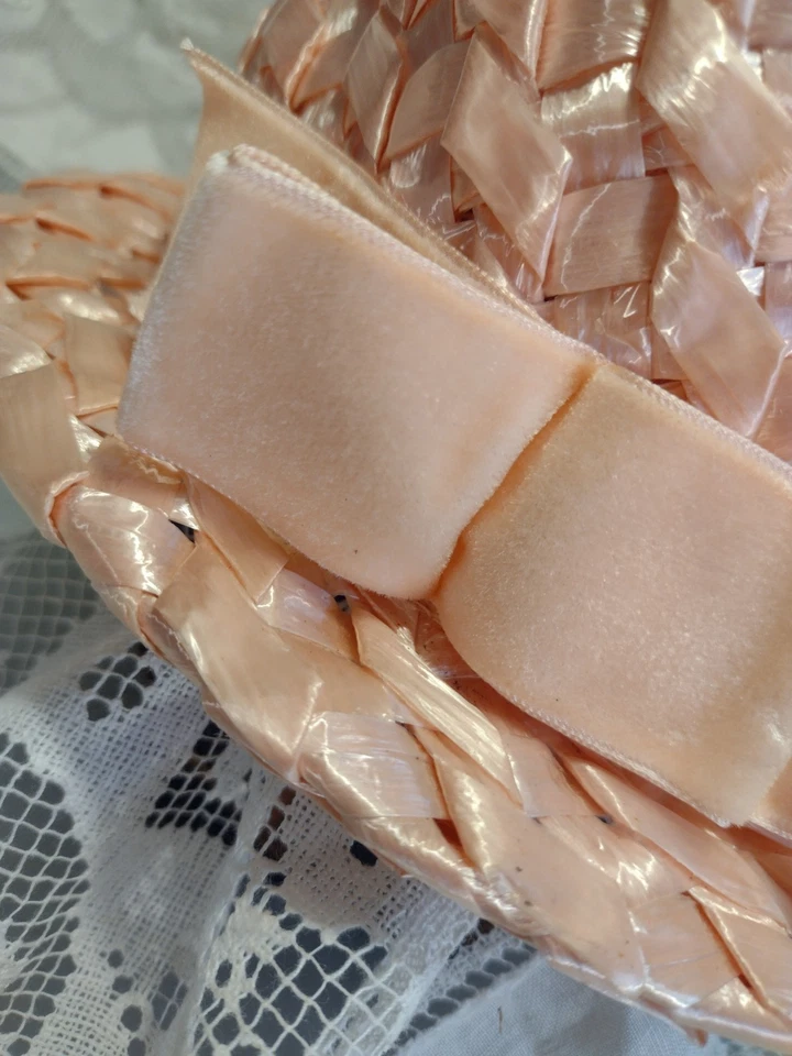 Lot of 5 Vintage Women's Hats  1950s–90s Straw & Feather  Betmar, Valerie, Union - Image 3 of 4