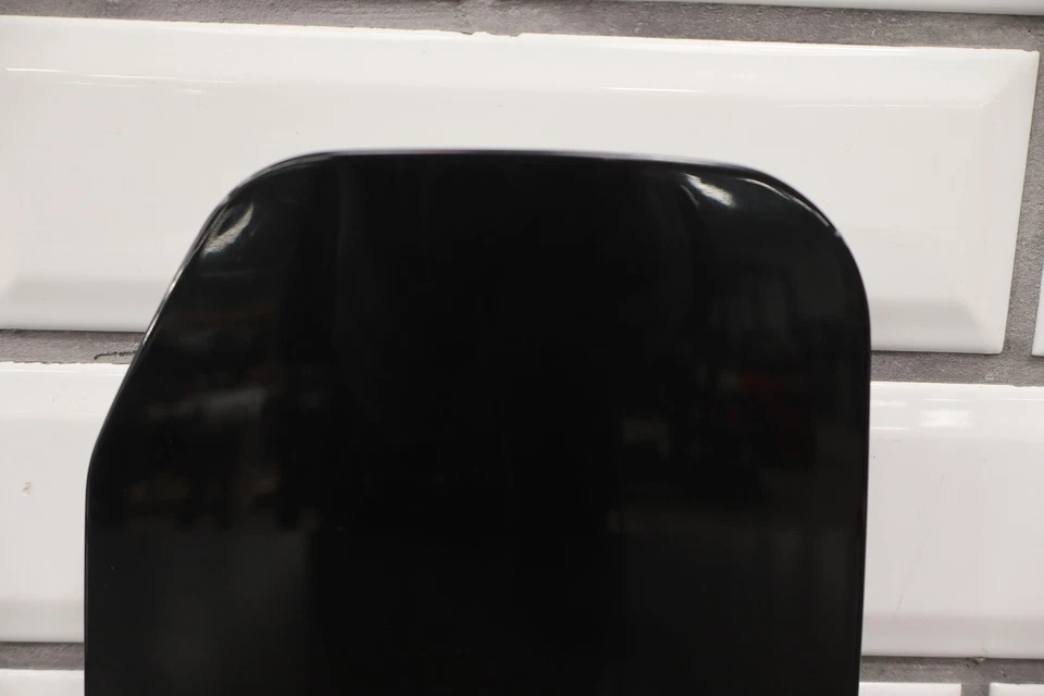 Puerta del tanque de combustible Lexus LX450 1996-1998 con cable de liberación Foto 3 de 4