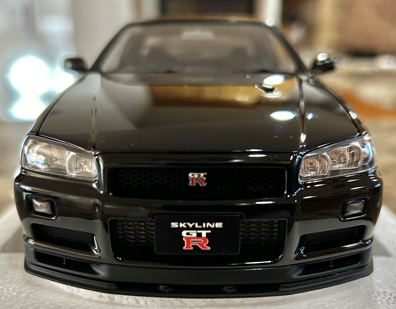 AUTOart 1/18 Nissan GT-R Skyline R34 V-Spec II -Black Pearl- “BRUTE IN ...