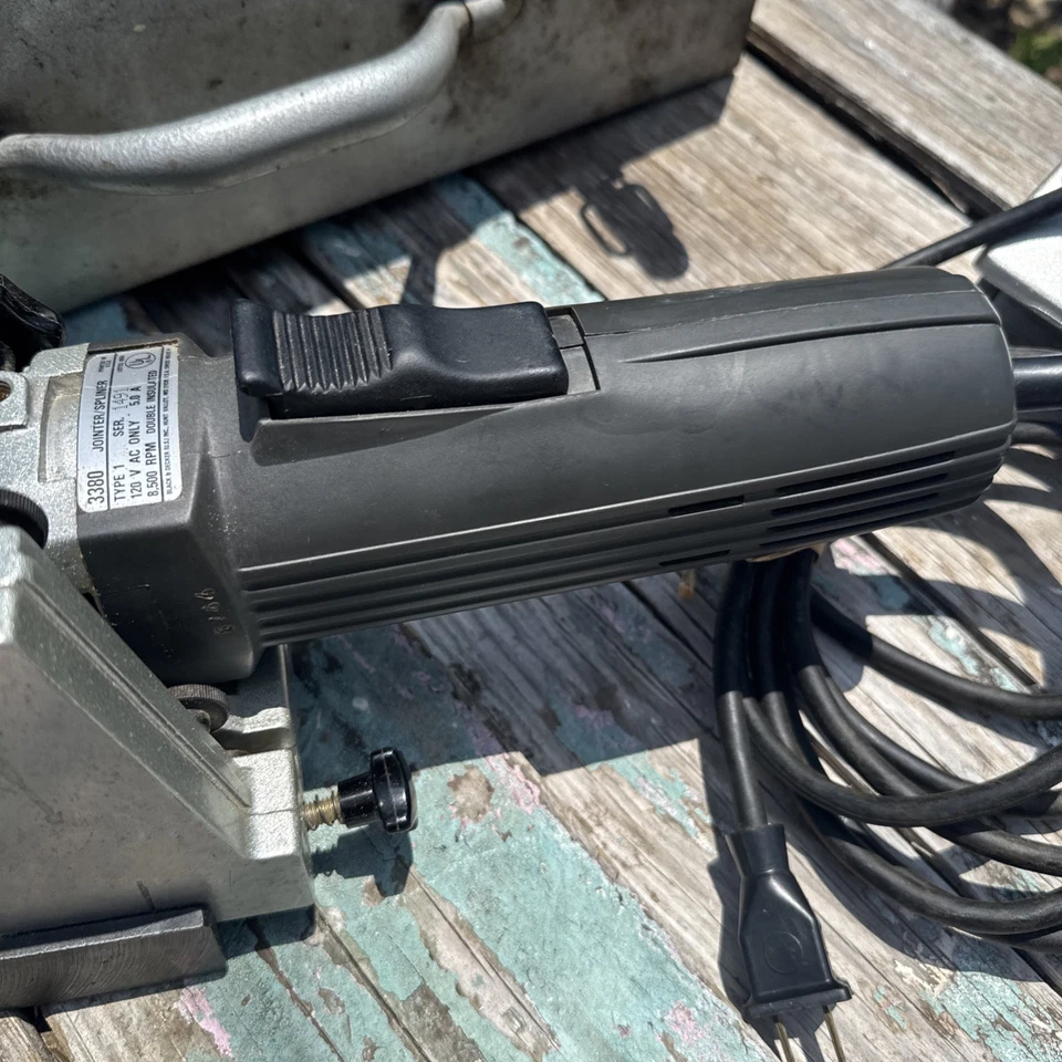 Elu Black & Decker 3380 饼干/拼接器连接件带金属盒工作 — 第 4/4 张图片