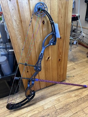 Used PSE Archery XPRESSION with 29  Pink Stabilizer Gray Bow