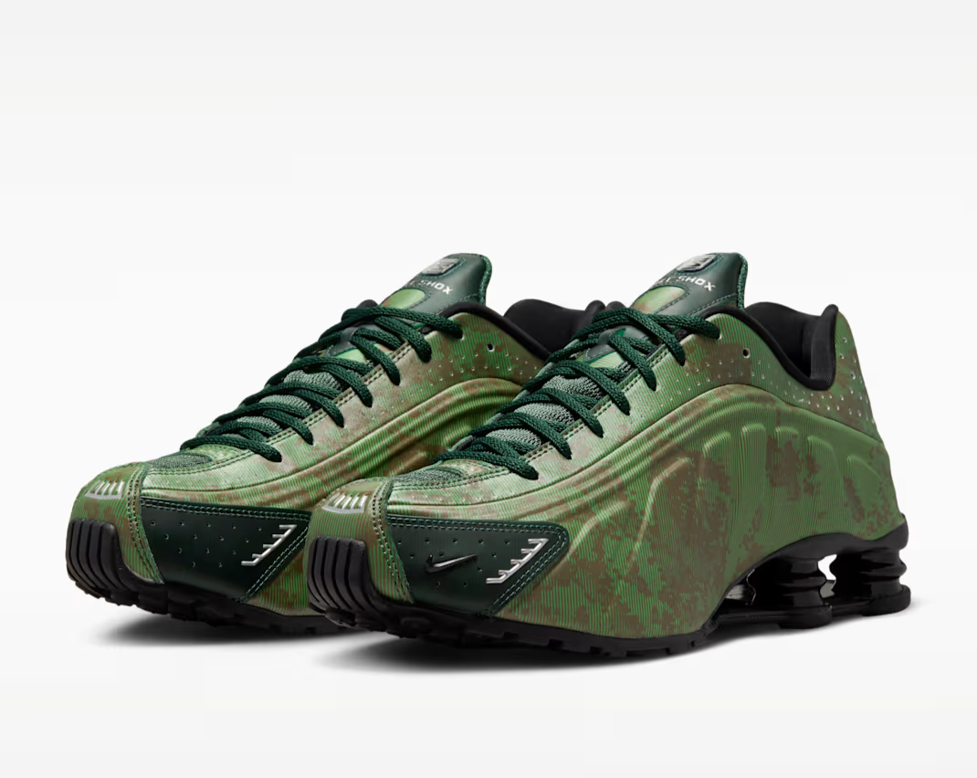 Nike Shox R4 IQ0636-300 Noble Green and Team Kelly Green Men's