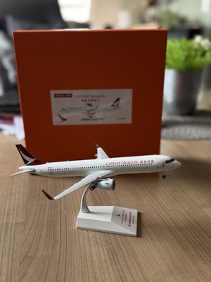 JC-Wings Cathay Dragon A321NEO Test Registration D-AVZF 1:200