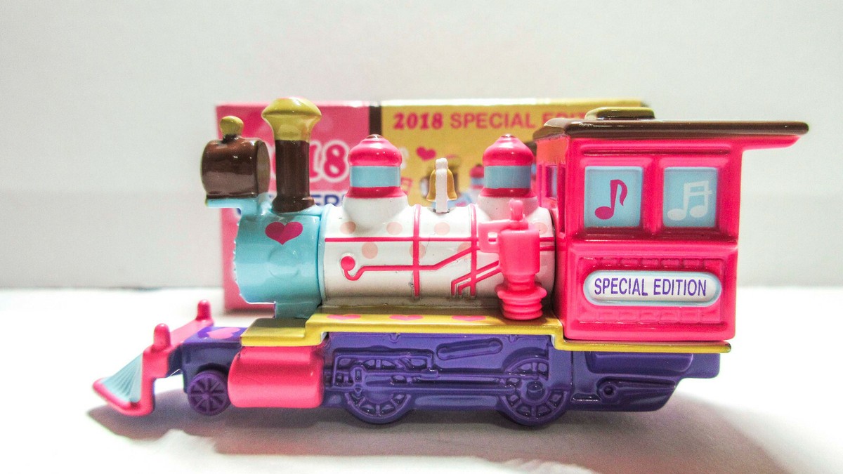 Tokyo Disney 2018 New Years Resort Cruiser River Railroad