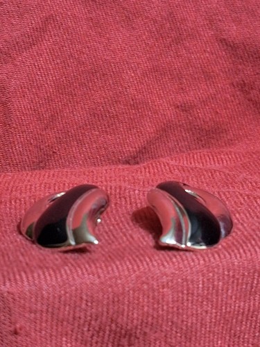 Vintage Avon Sleek Swirl Pierced Earrings Silver Tone Black Enamel Statement - Picture 8 of 8