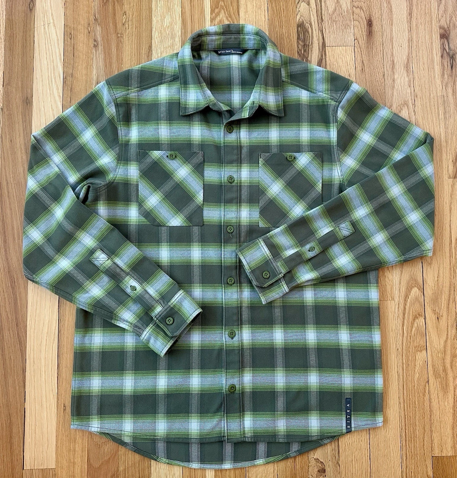 Sitka Gear Riser Work Shirt Mens L LS Button Up Flannel Plaid Green EuC & BonusT