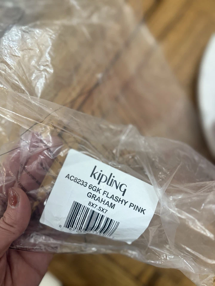 Kipling Lunch Bag Graham Flashy Pink New with tags - Image 4 of 4