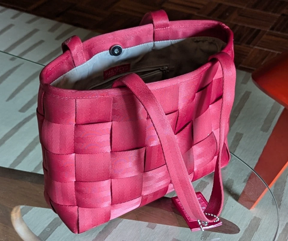 Harvey's "Detroit" Seat Belt Bag Original Purse vintage RED! made in USA - Image 3 of 4