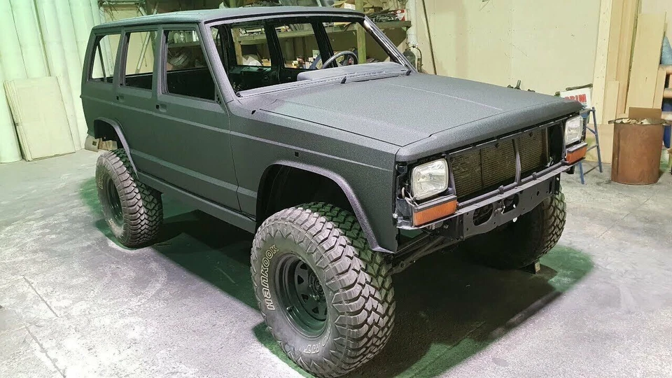 U-Pol Raptor Kit Vernice ruvida antigraffio 4L + indurente UPOL - COLORABILE - Bild 4 von 4