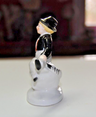 ANCIENNE FIGURINE ALSACIENNE Avec Son Oie Porte-Pique EUR 30,00