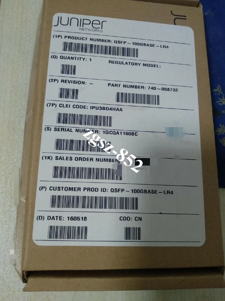 Juniper JNP-QSFP-100G-LR4  740-058732 REV 01 SMF 10km 1310nm 75C  IPU3BD4HAA - Image 3 of 3