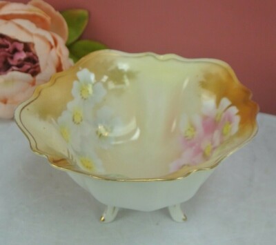 Vintage Small Three Footed Bowl with Flowers no Mark