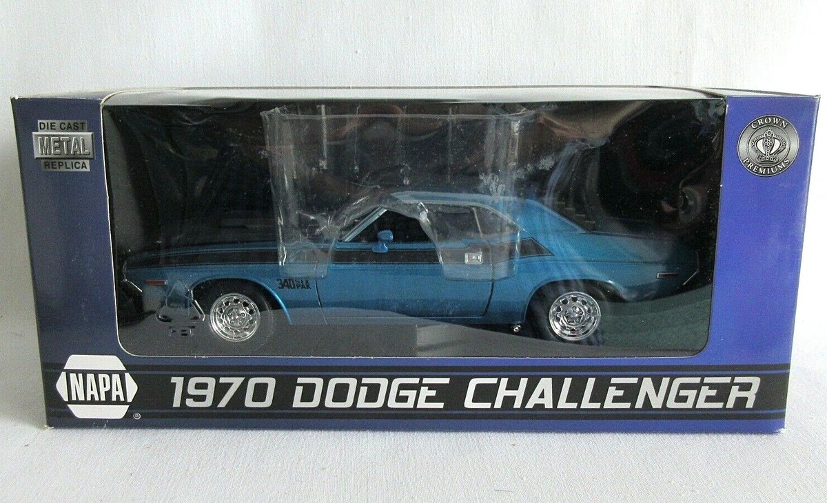 NIB VHTF 1:24 1970 DODGE CHALLENGER 340 SIX PAK BLUE WELLY CROWN