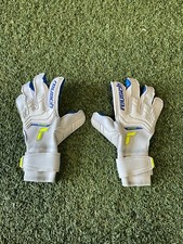 Reusch Attrakt Gold X Evolution Cut Goalkeeper Gloves - Grey/Blue