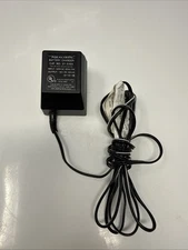 Realistic Hand Held 2 Way Radio Walkie Talkie Battery Charger Cat No. 21-516A