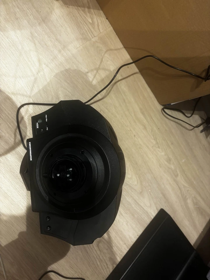 Thrustmaster T300 Ferrari Integral Alcantara Racing Wheel - Black (4160652) - Image 4 of 4