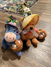Disney Store Pooh Eeyore Easter Plush Lot Bonnet Basket Tags Display