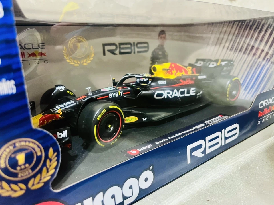1/18 Bburago Red Bull RB19 #1 Max Verstappen Formula One F1 Car Model Diecast - Image 2 of 4
