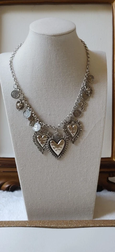 Collana Sacro Cuore con ciondoli portafortuna - Immagine 2 di 4