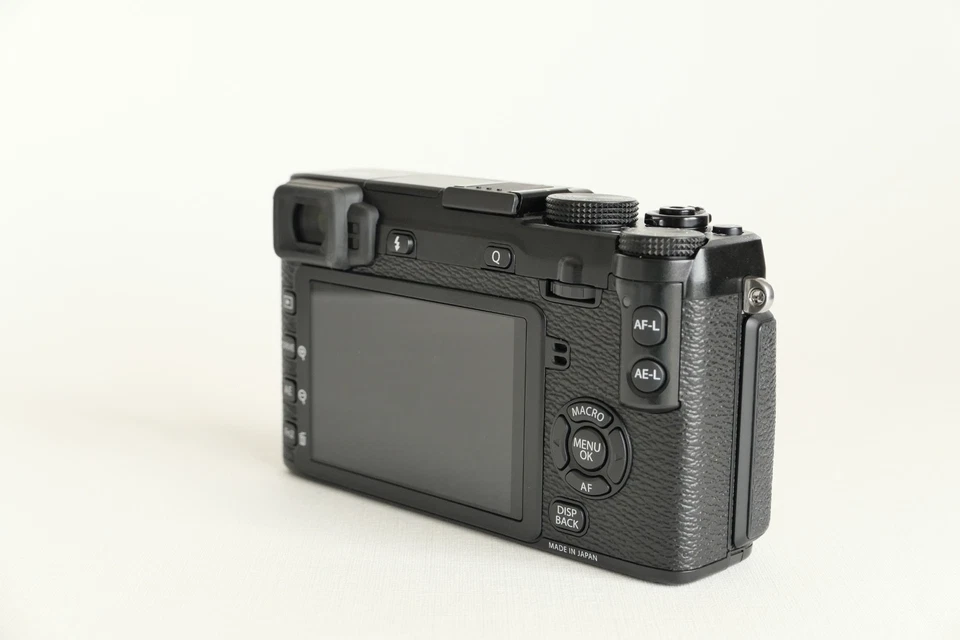 [MINT] Fujifilm Fuji X-E2 [Black] Camera Body + TTArtisan 27mm 2.8 Lens - Imagen 2 de 4