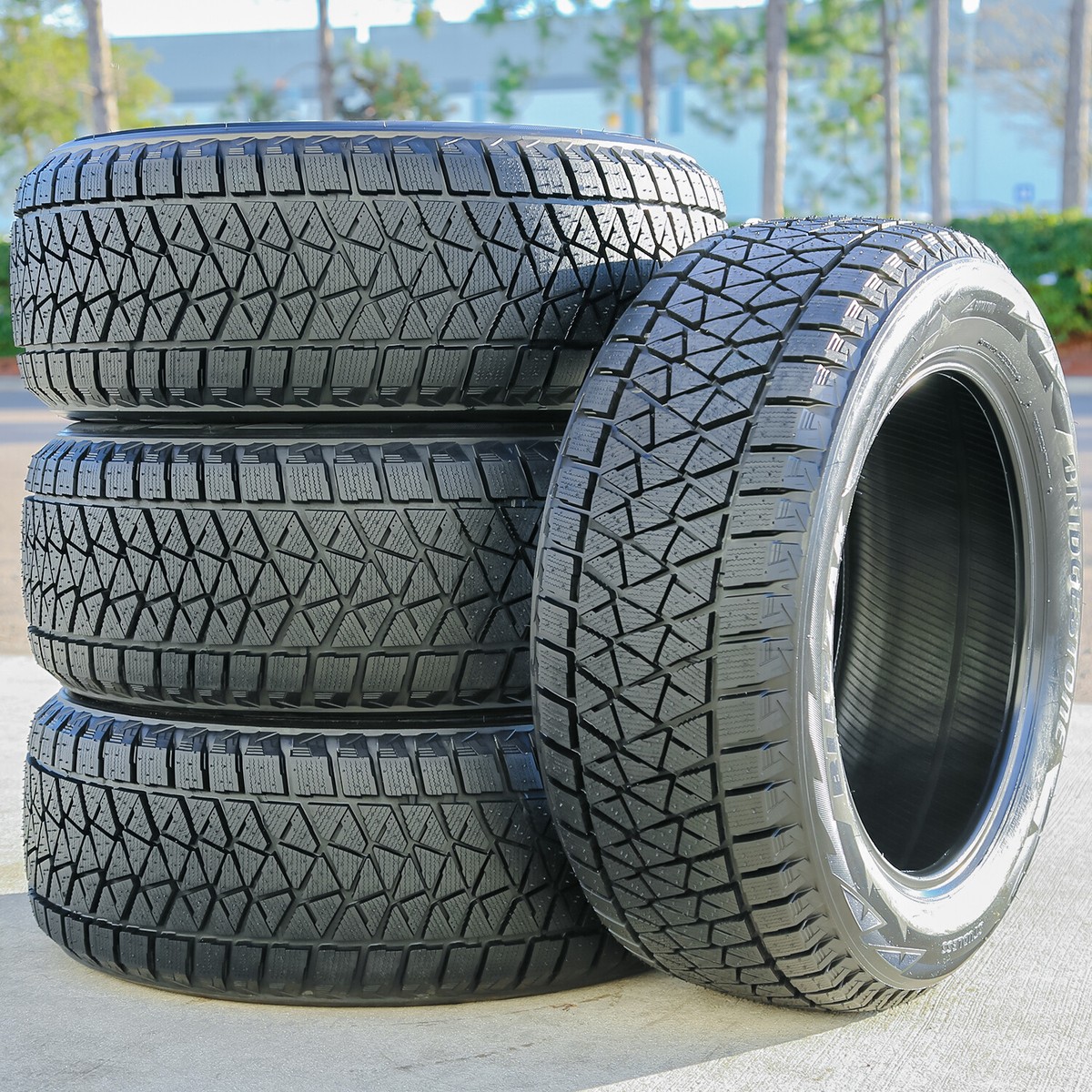 ブリザック DMV2 235/70R16