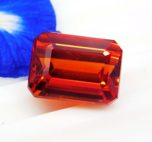 Fluorite naturelle brute 593,25 ct pierre précieuse en vrac certifiée