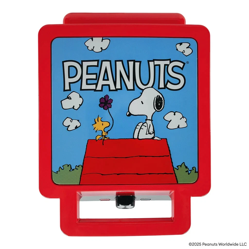 Uncanny Brands Peanuts Deluxe Waffler