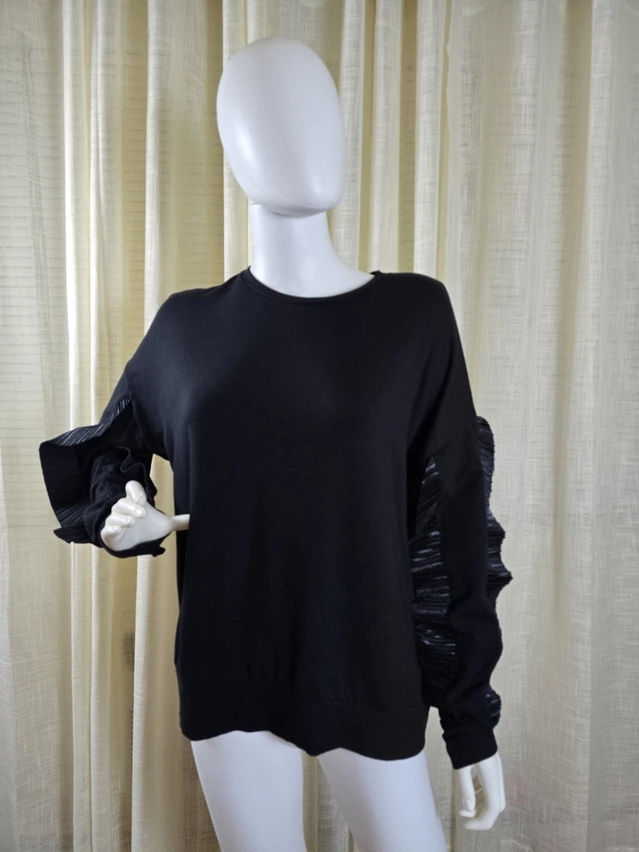 Sudadera Express para mujer negra con volantes con mangas talla GRANDE Foto 4 de 4