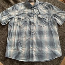 NWT Men s Large Wrangler Short Sleeve Dress Shirt