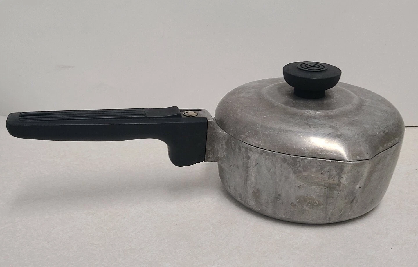 WAGNER WARE MAGNALITE Petite Gourmet Pan 4680 1 Quart Pot + Lid