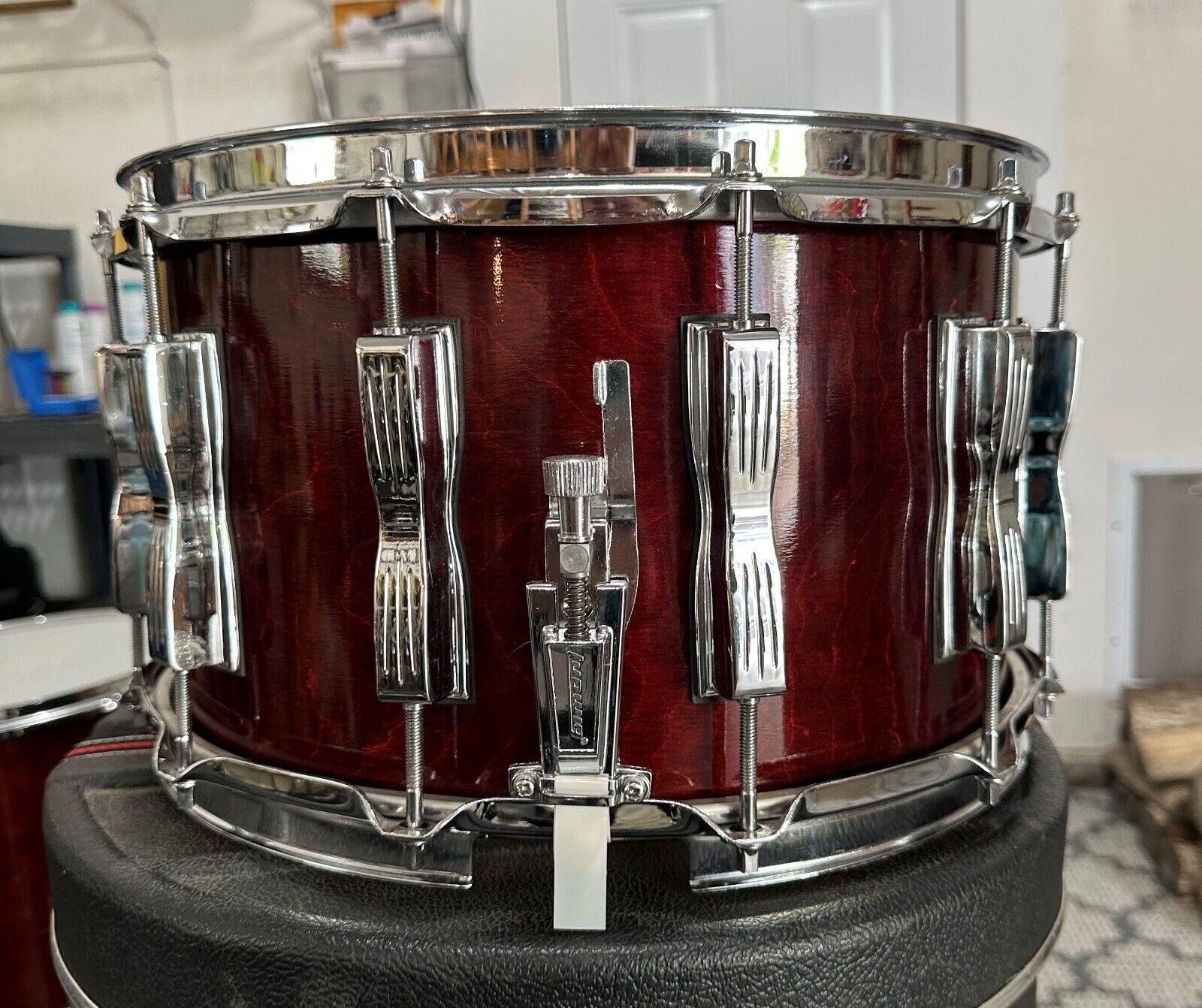 Ludwig Coliseum 8"x14" Mahogany Stain Snare Drum