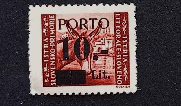 Foto 1 di 2