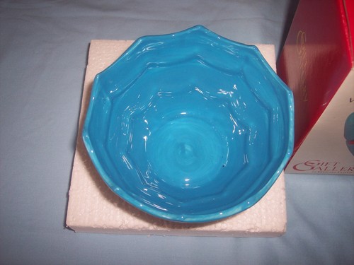 Fitz and Floyd Gift Gallery "Room Va Voom Wave" Small Turquoise Bowl ~NIB #1 - Picture 3 of 7