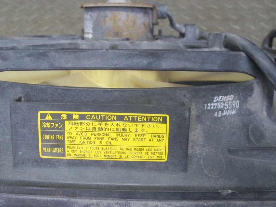 00-05 TOYOTA MR2 SPYDER ZZW30L MOTOR RADIADOR VENTILADOR DE REFRIGERACIÓN CUBIERTA DEL MOTOR OEM Foto 3 de 4