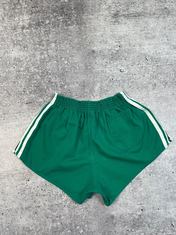Pantalones cortos de fútbol vintage años 80 Adidas Yugoslavia Y2K Foto 3 de 4
