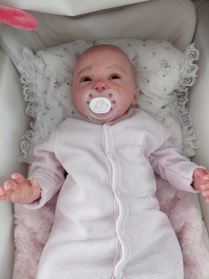 Lebensechte Rebornpuppe Babypuppe , von  der Künstlerin Ping Lau