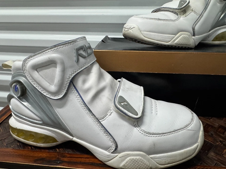 Bomba OG REEBOK RESPONSE IX 9 2005 Allan Iverson blanca/gris para hombre talla 8 Foto 2 de 4